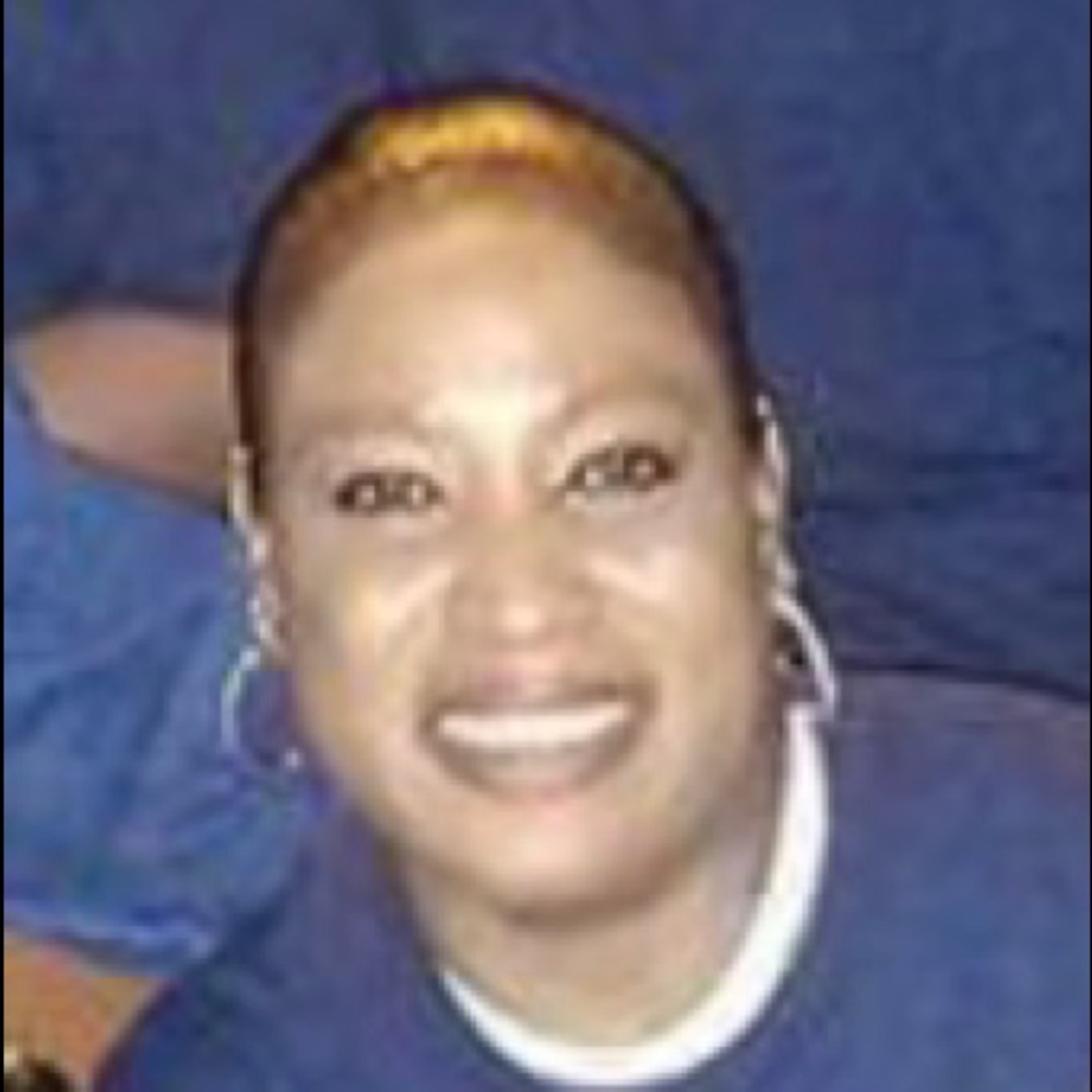 Meet your Posher, Gloria